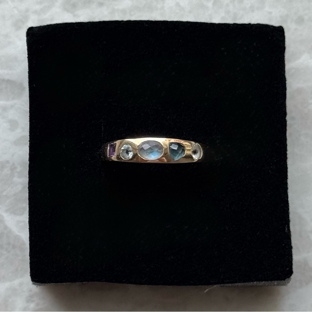 Local Eclectic Overglow Edit for Family Gold Love All Around Ring Size 6 - 9K YG
